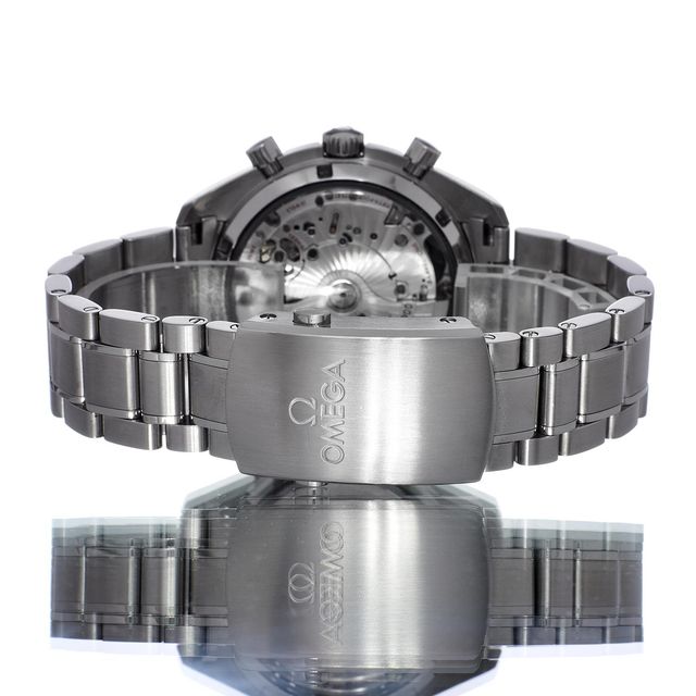 Omega Speedmaster Racing 329.30.44.51.04.001 Image 3